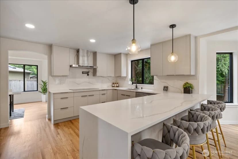 Property photo for 2700 234th Street Sw, Brier photo 11