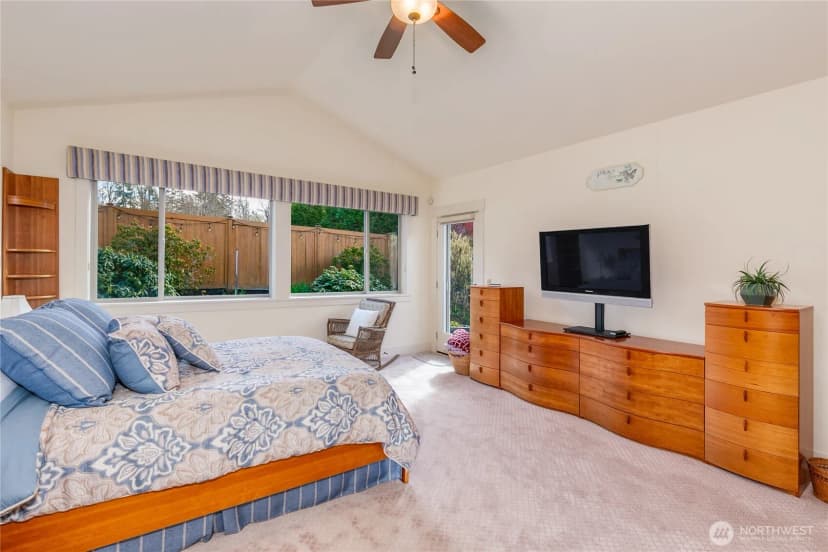 Property photo for 1028 10th Street, Mukilteo photo 15