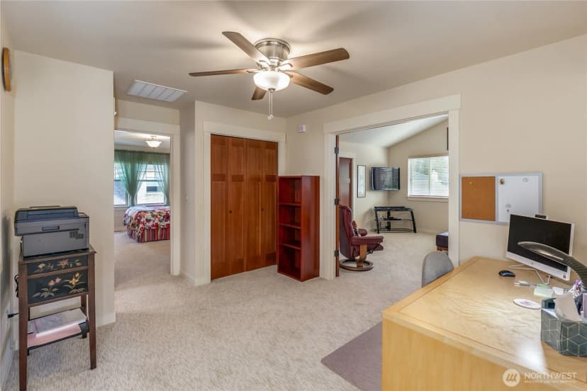 Property photo for 1028 10th Street, Mukilteo photo 24