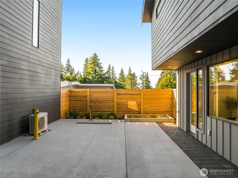Property photo for 14338 Bagley Ave N, Seattle photo 18