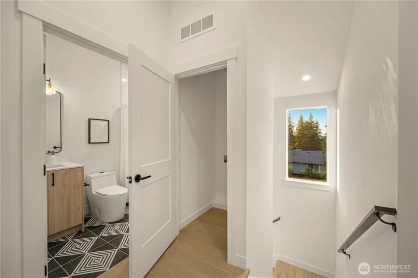 Property photo for 14338 Bagley Ave N, Seattle photo 17