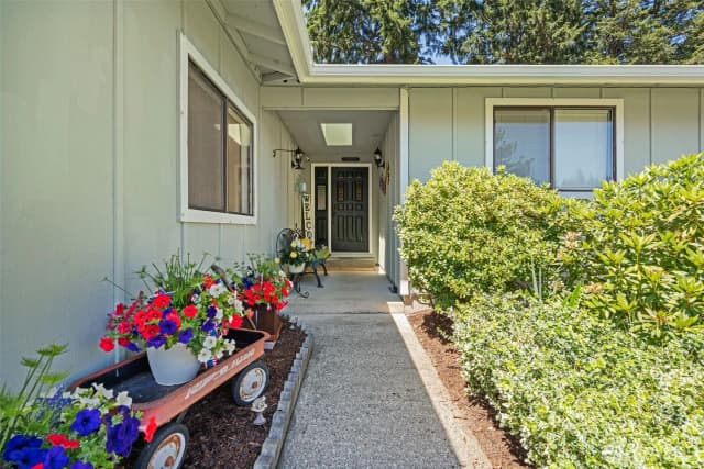 Property photo for 9138 Skokomish Way Ne, Olympia photo 3