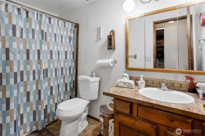 Property photo for 41019 Dean Kreger Road E, Eatonville photo 11