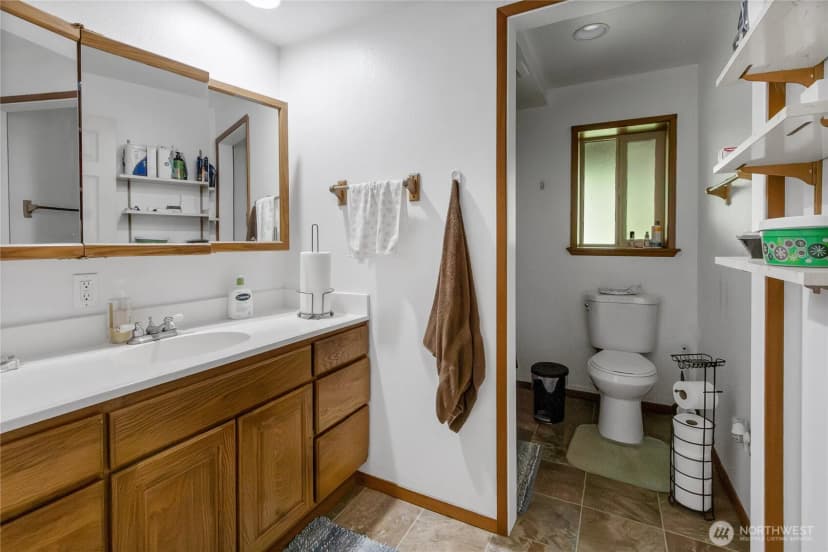 Property photo for 41019 Dean Kreger Road E, Eatonville photo 10