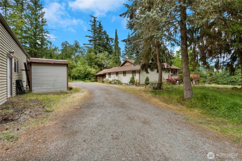 Property photo for 41019 Dean Kreger Road E, Eatonville photo 33