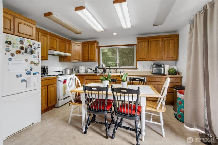 Property photo for 41019 Dean Kreger Road E, Eatonville photo 18