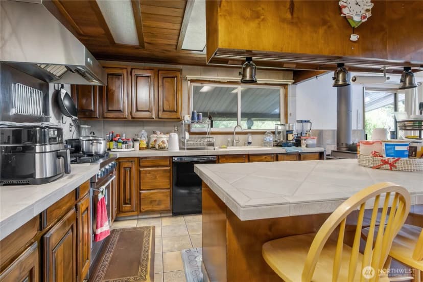 Property photo for 41019 Dean Kreger Road E, Eatonville photo 7