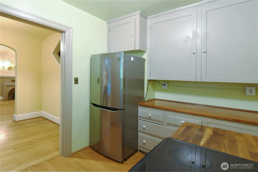 Property photo for 1101 17th Ave #207, Seattle photo 17