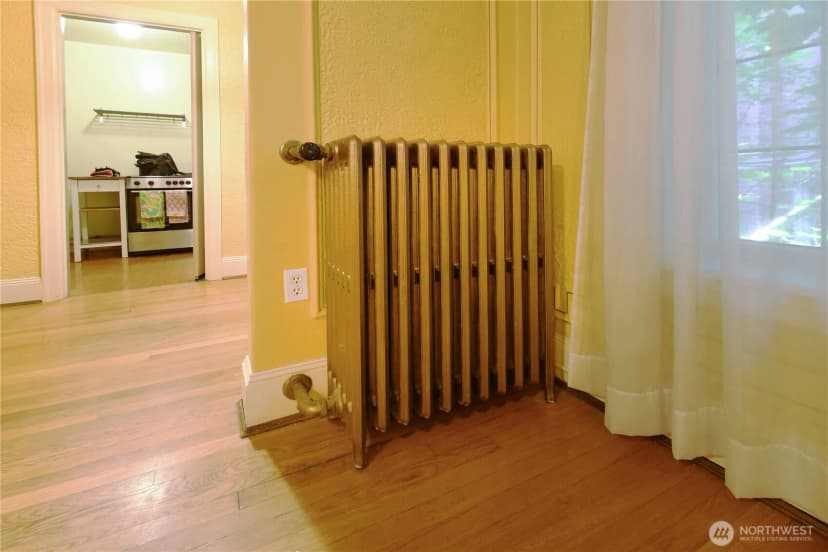 Property photo for 1101 17th Ave #207, Seattle photo 7
