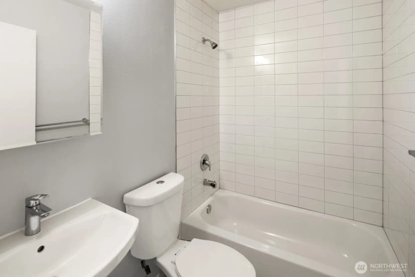 Property photo for 15315 Ne 140th Street, Redmond photo 23