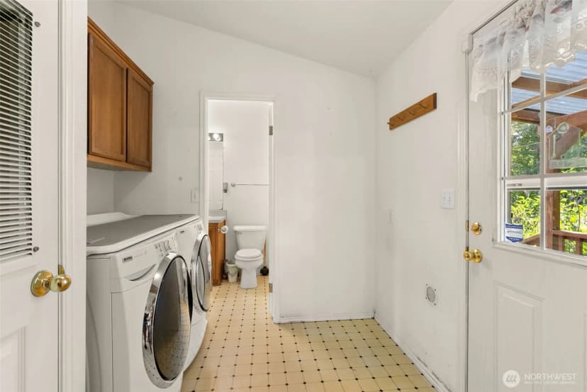 Property photo for 1116 Second Street W, South Bend photo 19