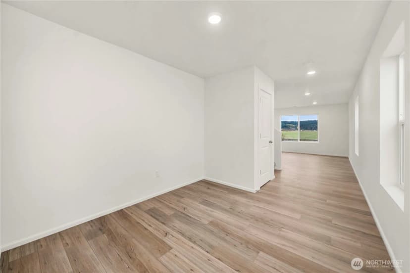 Property photo for 9921 Ferns Loop Se, Yelm photo 4