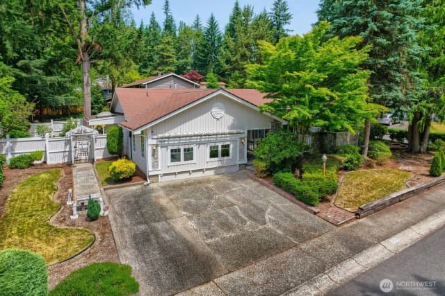 Property photo for 11914 Ne 148th Street, Kirkland photo 2