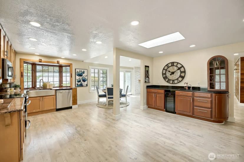 Property photo for 11914 Ne 148th Street, Kirkland photo 11