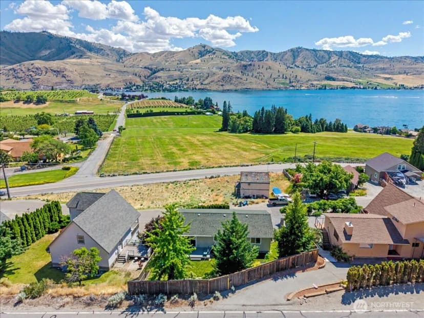 Property photo for 215 San Remo Lane, Chelan photo 2