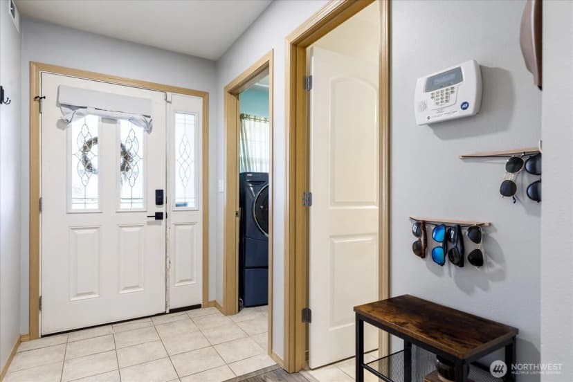 Property photo for 160 Ne Melrose Drive, Oak Harbor photo 5