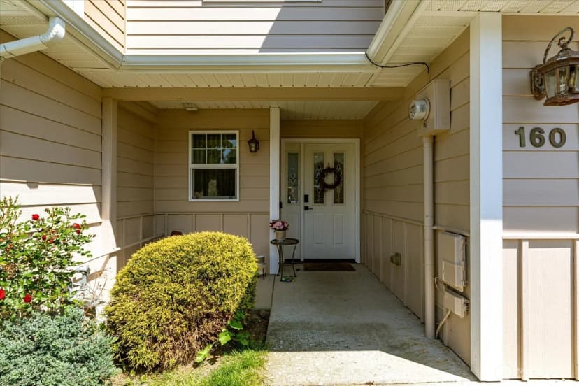 Property photo for 160 Ne Melrose Drive, Oak Harbor photo 3