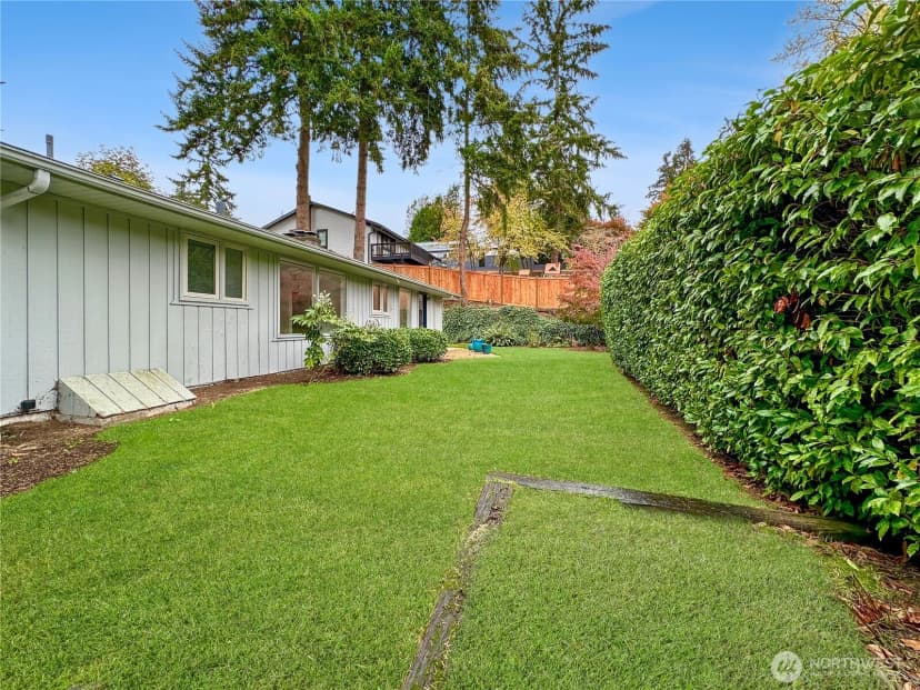 Property photo for 7920 Ne 26th Street, Medina photo 15