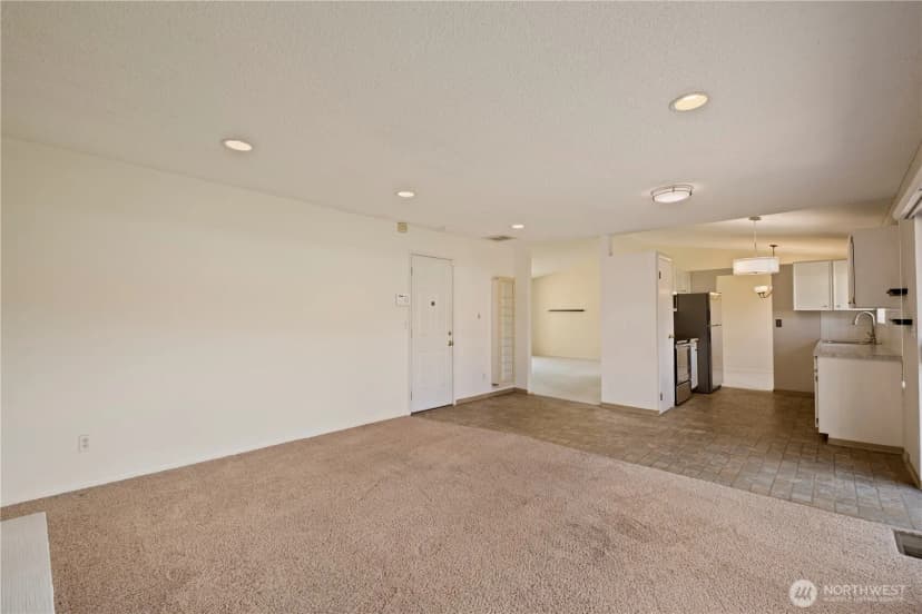 Property photo for 1932 Se 17th Court, Renton photo 18