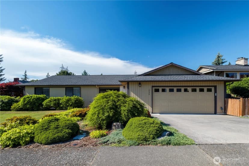 Property photo for 1932 Se 17th Court, Renton