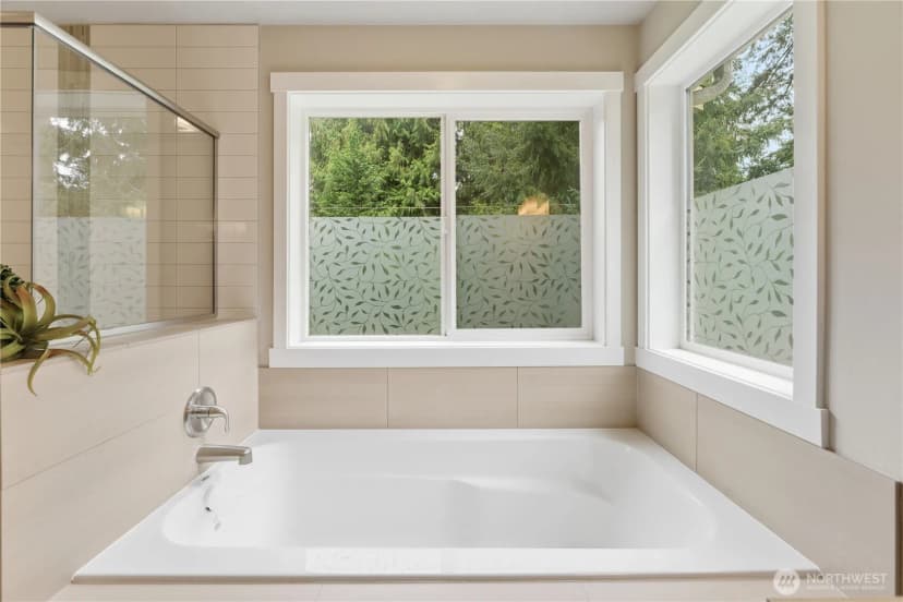 Property photo for 16005 74th Avenue Ne, Kenmore photo 23