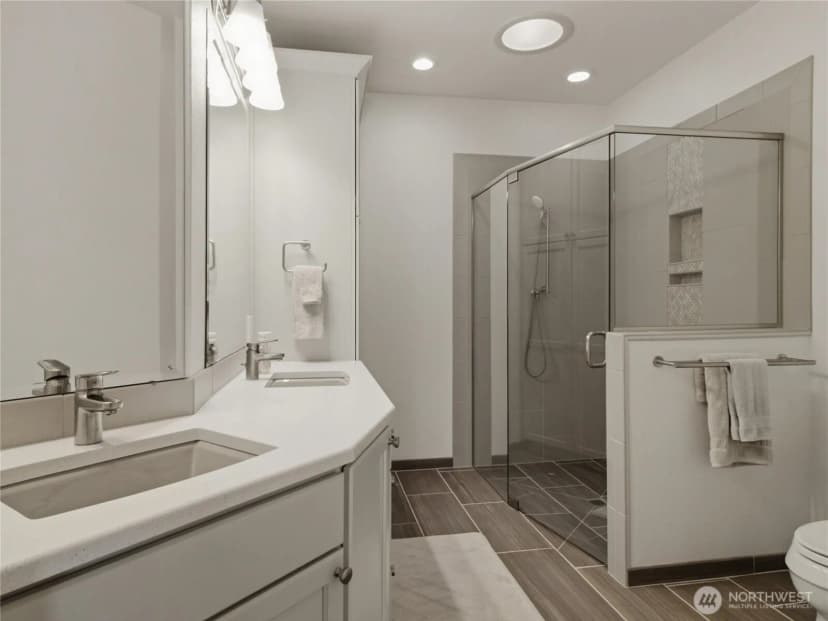 Property photo for 7014 89th Avenue Ct Sw, Lakewood photo 20