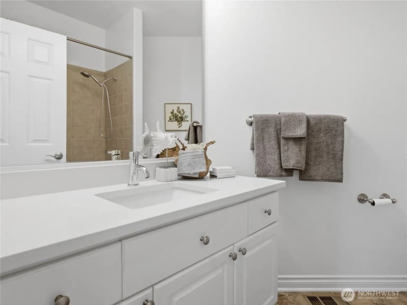 Property photo for 7014 89th Avenue Ct Sw, Lakewood photo 28