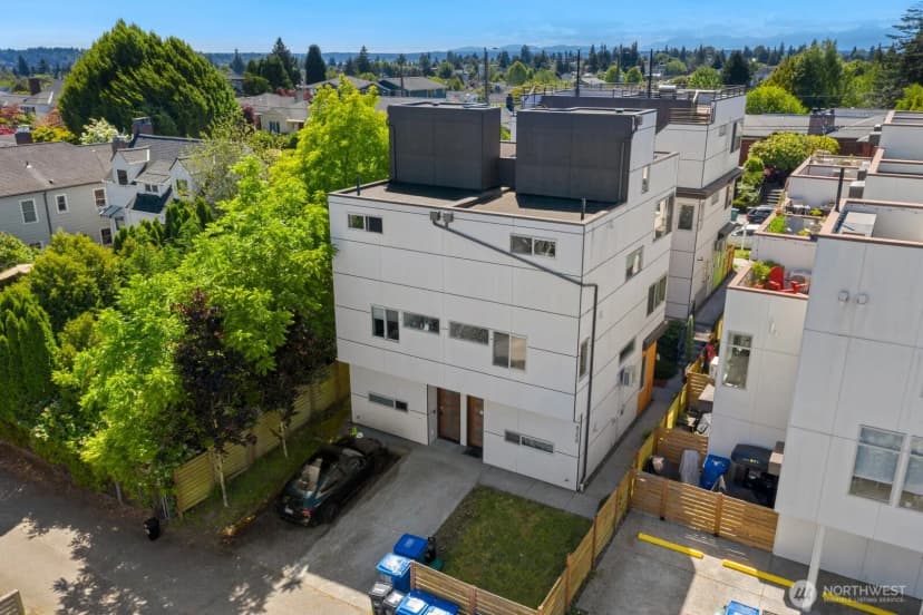 Property photo for 8358 19th Avenue Nw #b, Seattle photo 27