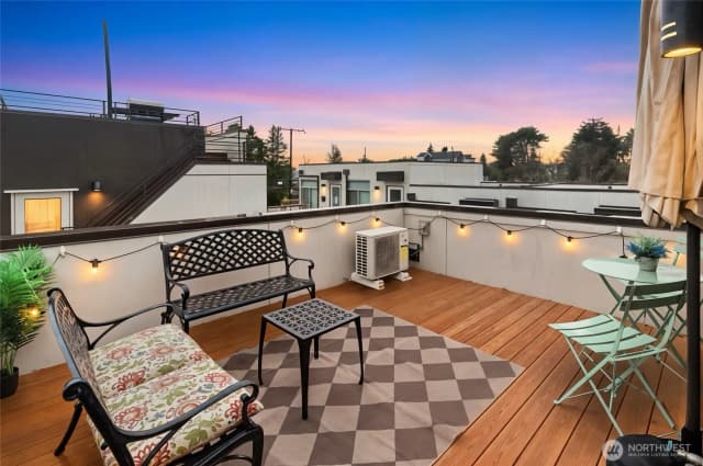 Property photo for 8358 19th Avenue Nw #b, Seattle photo 4