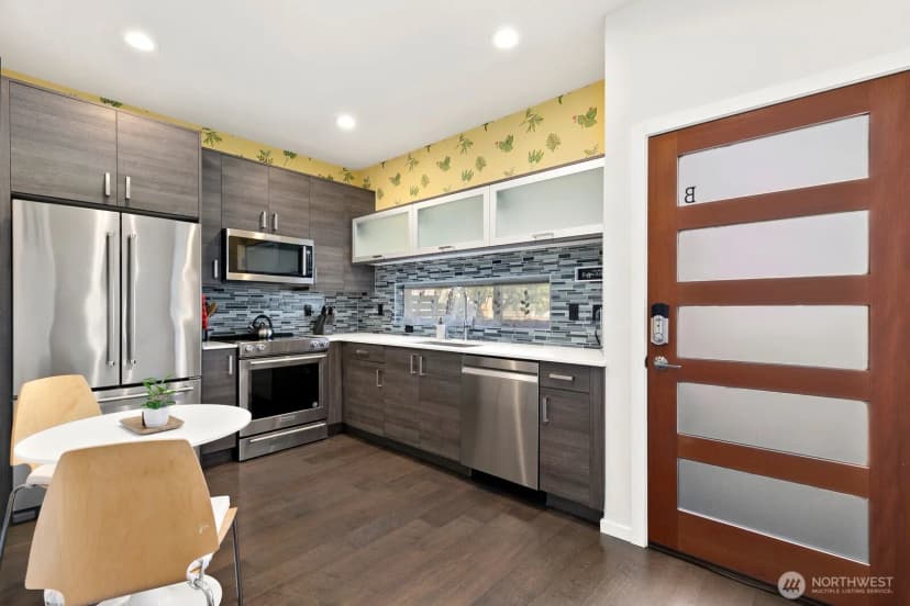 Property photo for 8358 19th Avenue Nw #b, Seattle photo 9