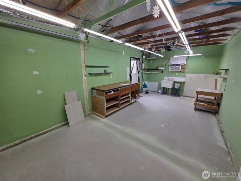 Property photo for 711 Washington, Davenport photo 19
