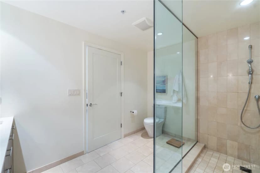 Property photo for 500 106th Avenue Ne #2803, Bellevue photo 13