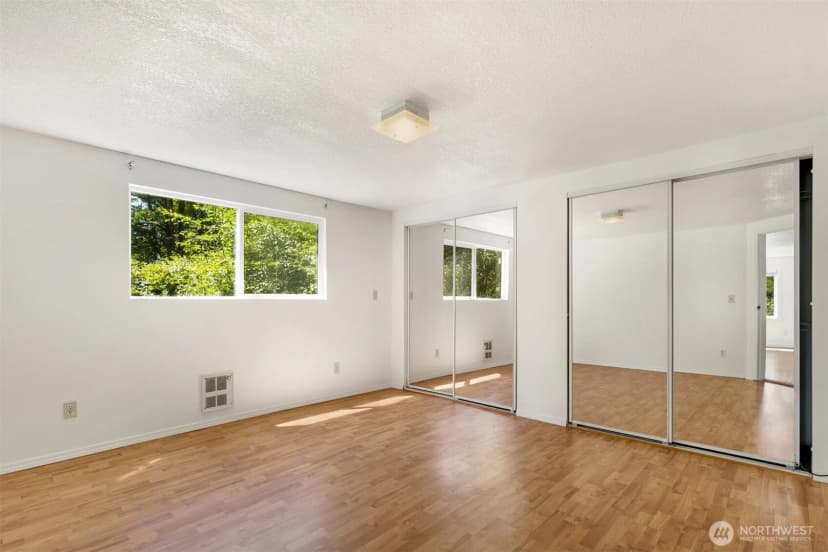 Property photo for 23516 20th Avenue W, Bothell photo 21