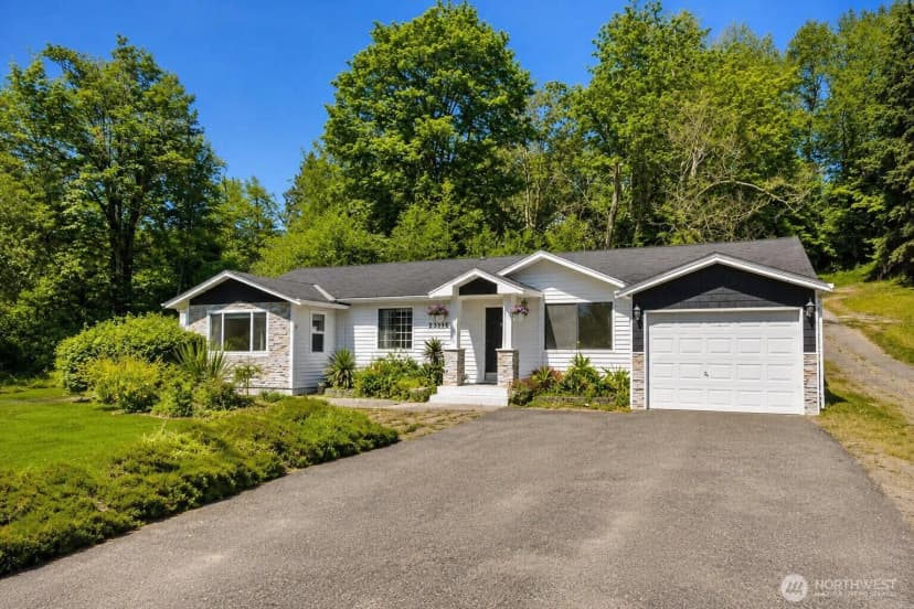Property photo for 23516 20th Avenue W, Bothell photo 2