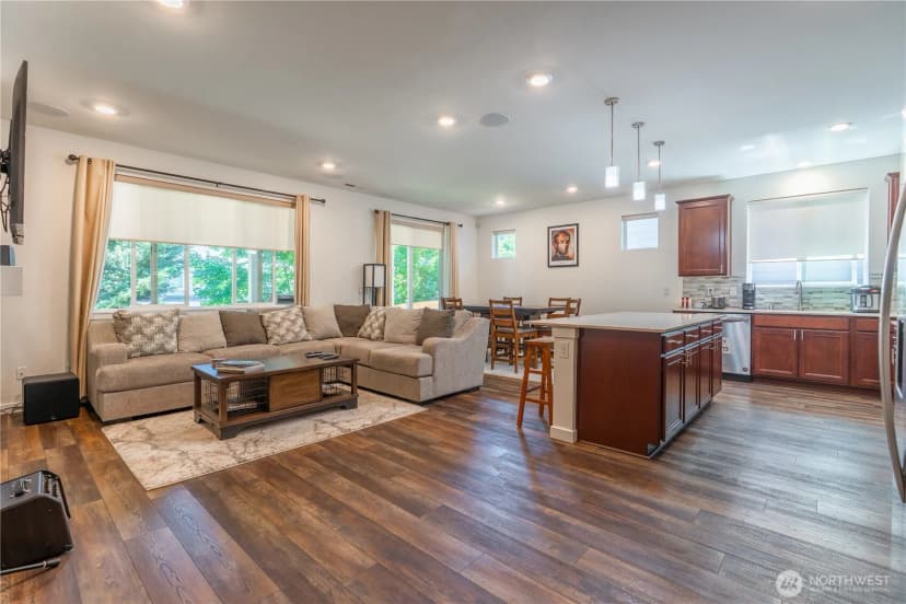Property photo for 18025 123rd Street E, Bonney Lake photo 6