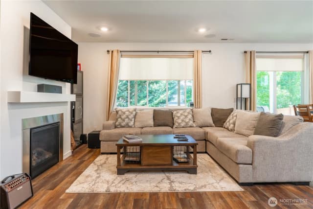 Property photo for 18025 123rd Street E, Bonney Lake photo 5