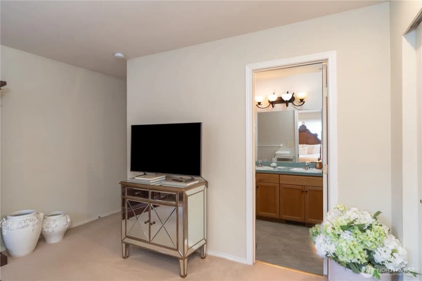 Property photo for 1524 Marine Drive, Bremerton photo 18