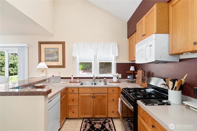 Property photo for 1524 Marine Drive, Bremerton photo 10