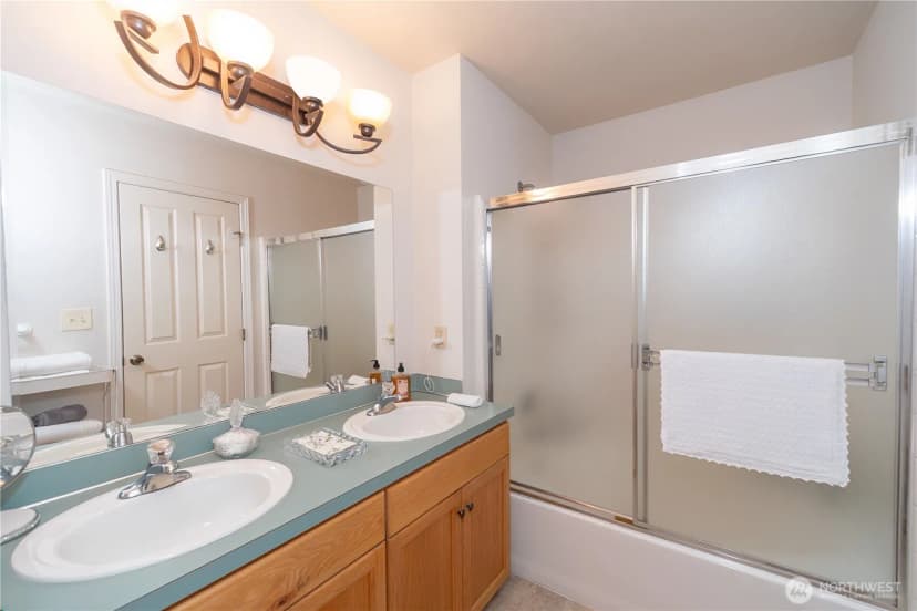 Property photo for 1524 Marine Drive, Bremerton photo 19