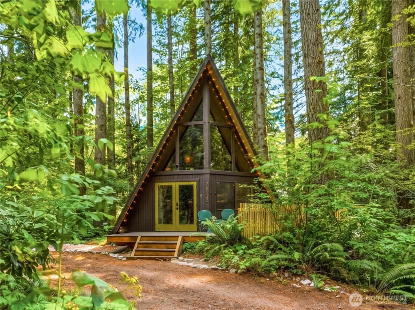 Property photo for 76135 Ne 122nd Street, Skykomish