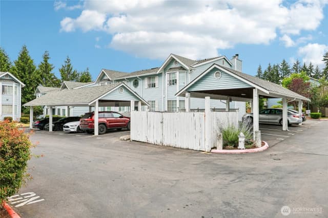 Property photo for 10809 Se 172nd Street #1-c, Renton photo 4