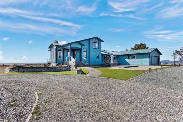 Property photo for 913 Riley Road, Oak Harbor