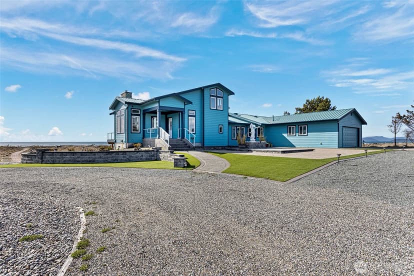 Property photo for 913 Riley Road, Oak Harbor