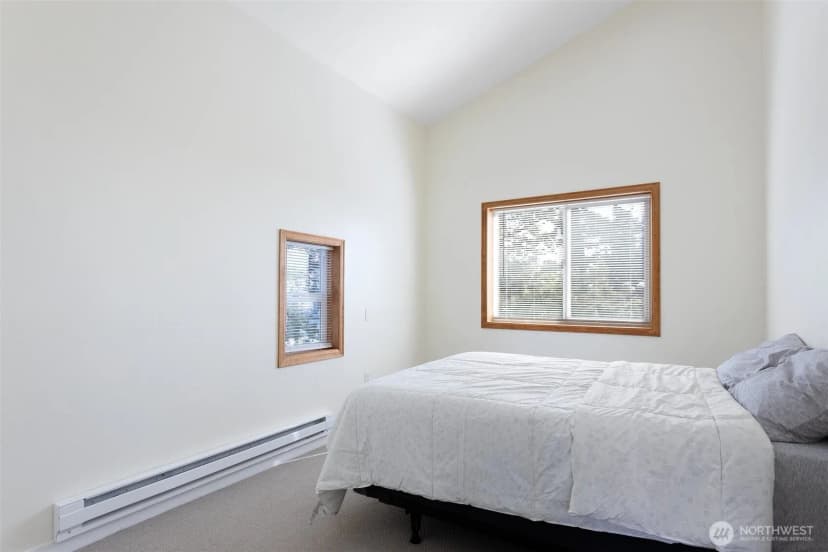 Property photo for 913 Riley Road, Oak Harbor photo 31