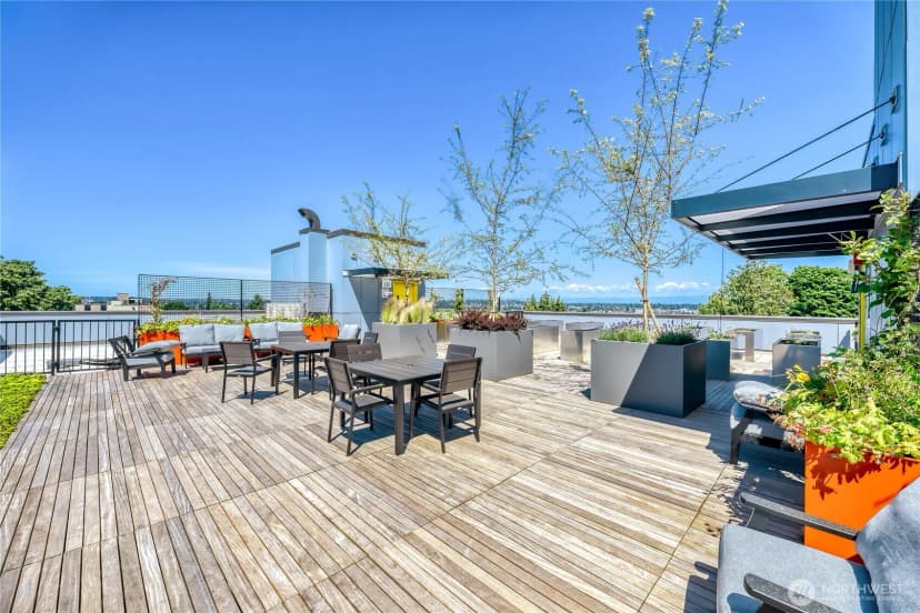 Property photo for 5819 Phinney Avenue N #206, Seattle photo 26