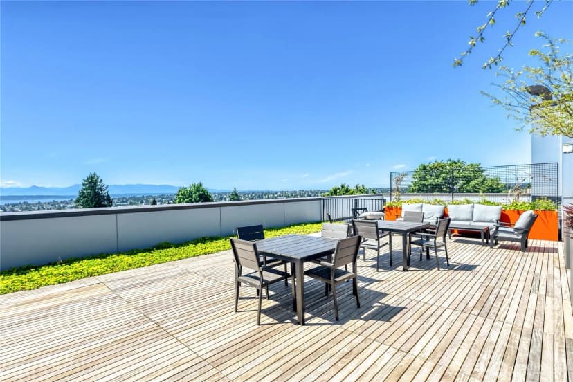 Property photo for 5819 Phinney Avenue N #206, Seattle photo 25