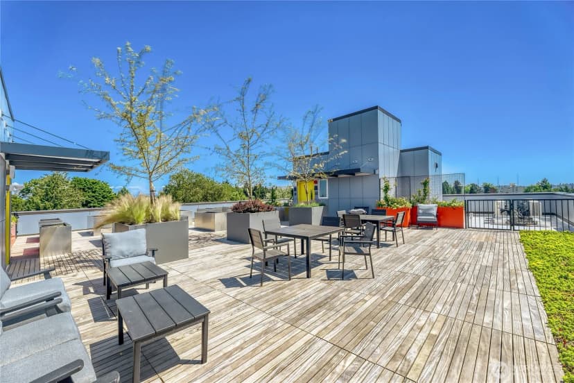 Property photo for 5819 Phinney Avenue N #206, Seattle photo 27