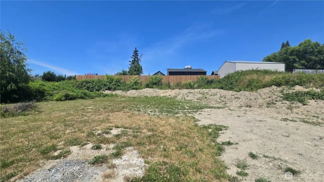 Property photo for 416 Comet Street, Milton photo 2