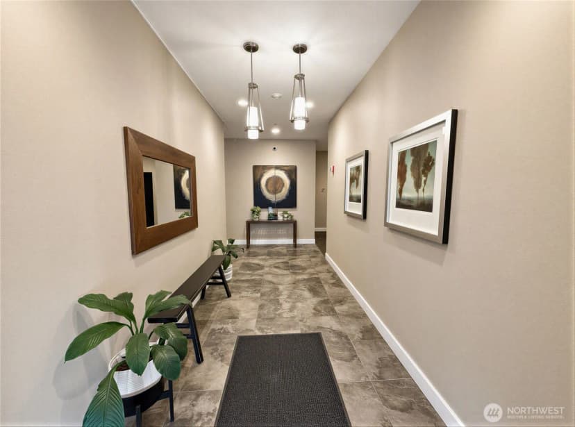 Property photo for 621 5th Avenue N #402, Seattle photo 23