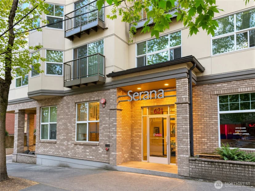 Property photo for 621 5th Avenue N #402, Seattle photo 26
